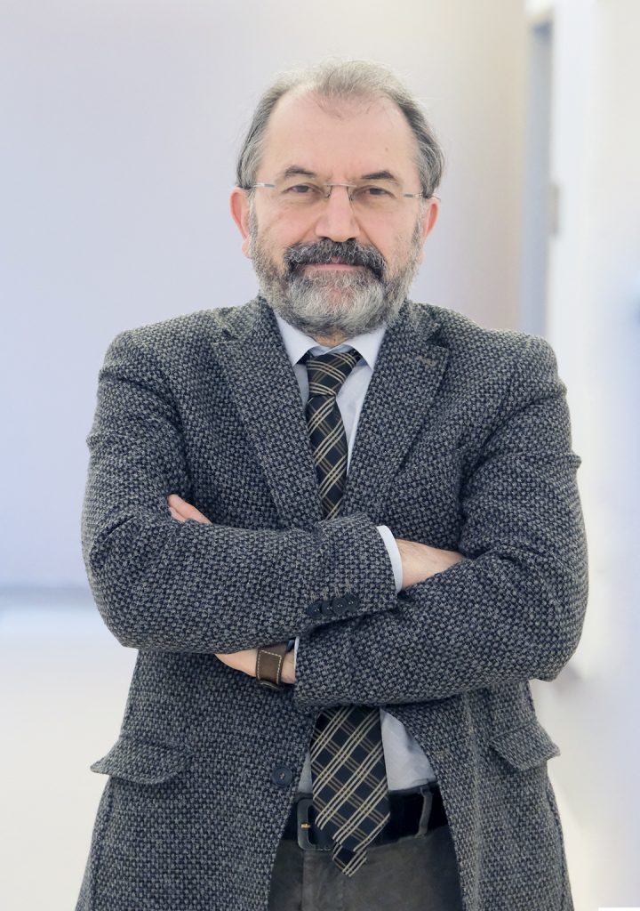 Prof Dr Haluk Akbaş Özgeçmiş Görseli